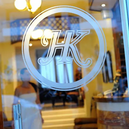 Kentrikon & Hotel 3*