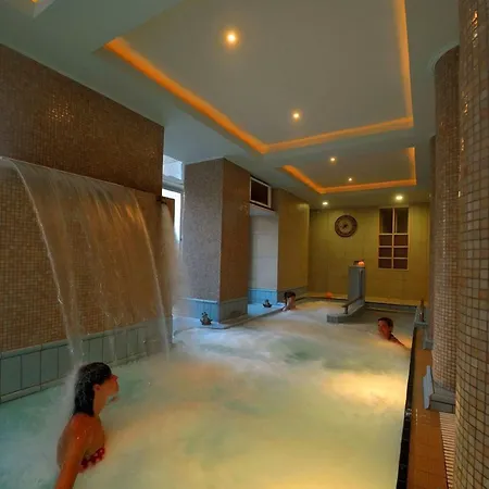 Kentrikon & Hotel Loutra Edipsou (Evia)