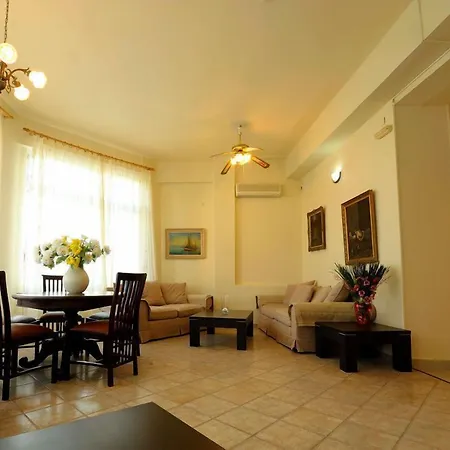 Hotel Kentrikon & Loutra Edipsou (Evia)