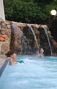 Kentrikon & Hotel 3*