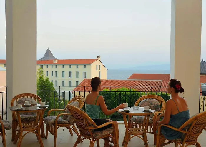 Kentrikon & Hotel Loutra Edipsou (Evia)