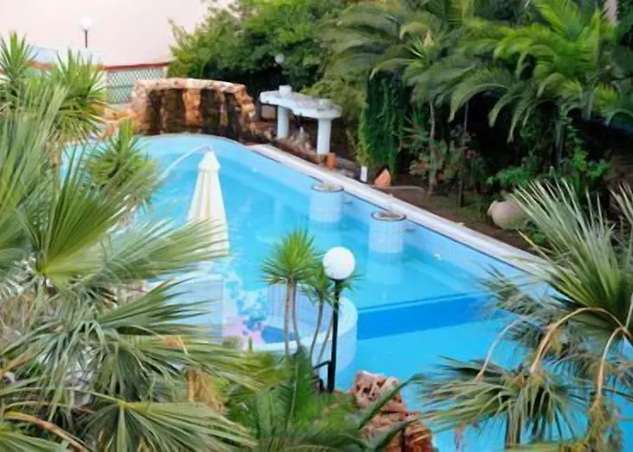 Kentrikon & Hotel Loutra Edipsou (Evia)