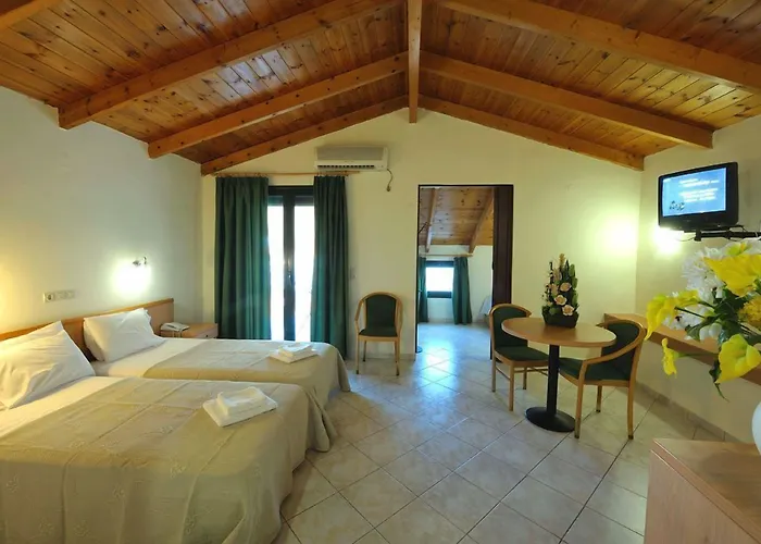 Kentrikon & Hotel 3*