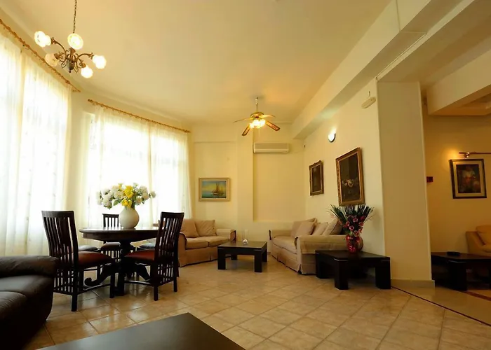 Hotel Kentrikon & Loutra Edipsou (Evia)